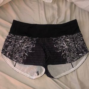 lululemon speed up short 2.5” size 2